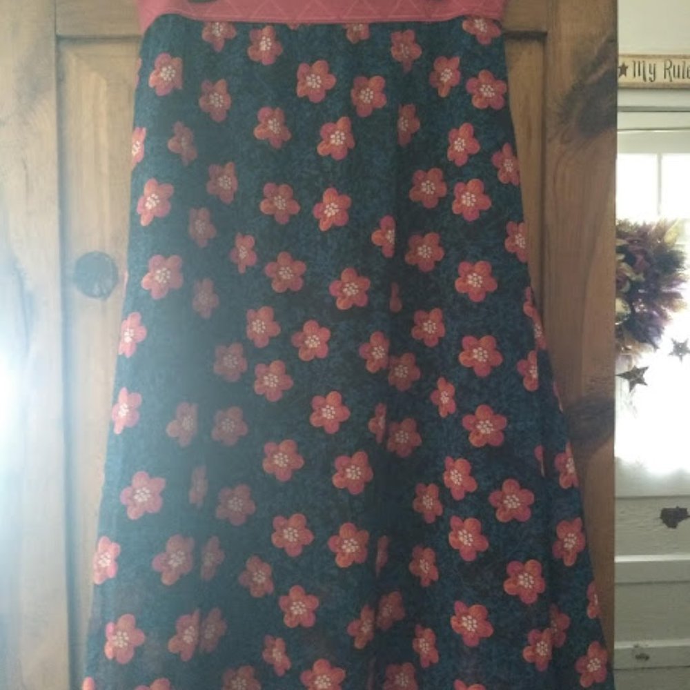 Lularoe Calf length skirt Lola Small